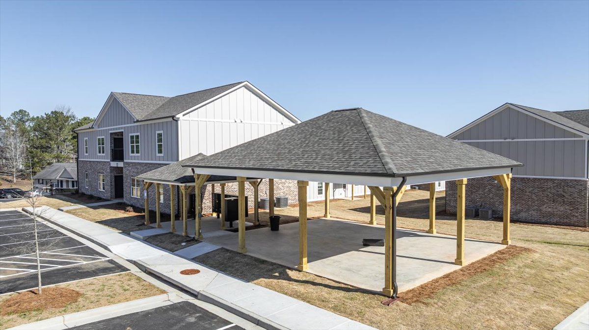 205 Ivey Drive Southwest